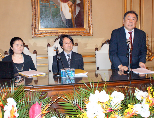 20100405東京大学教授