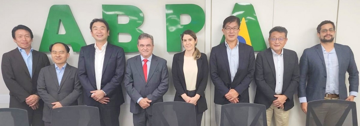 Presidentes do departamento de Comércio Exterior e do departamento de Alimentos visitam a ABPA
